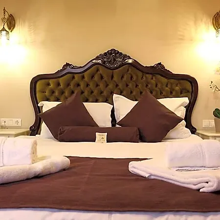 Orchis Hotell Ayvalı